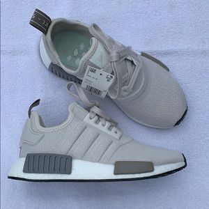 Women’s NMD R1 Size 5.5